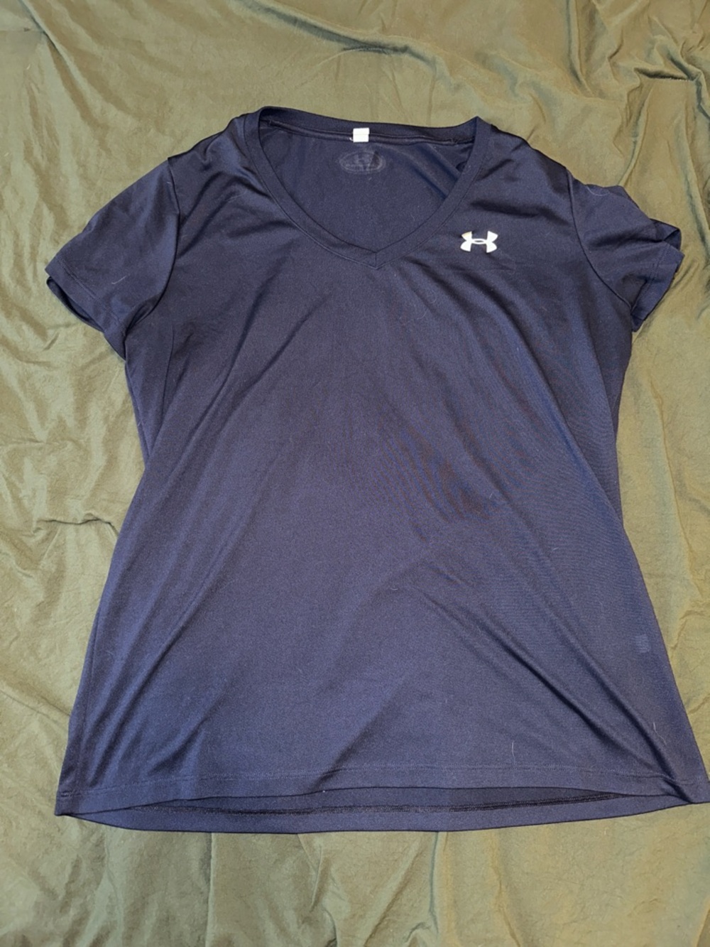 Under Armour Women’s Navy V-Neck Athletic Tee